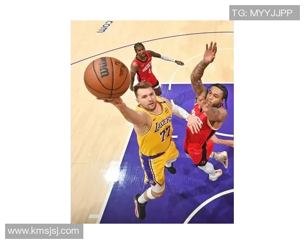 东契奇39+8詹姆斯14+8 湖人大胜火箭锁定西部第三 东契奇39+8詹姆斯14+8 湖人大胜火箭锁定西部第三