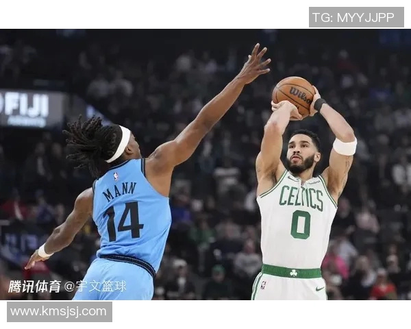 塔图姆战术!马克西中圈接球 闪击篮下绝杀国王! 塔图姆战术!马克西中圈接球 闪击篮下绝杀国王!